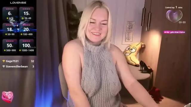 Image 2 of yolanda_kiss Stream on Chaturbate on 8 days ago