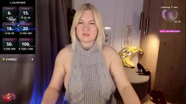 Image 2 of yolanda_kiss Stream on Chaturbate on 7 days ago