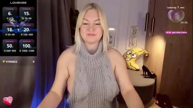 Image 3 of yolanda_kiss Stream on Chaturbate on 7 days ago