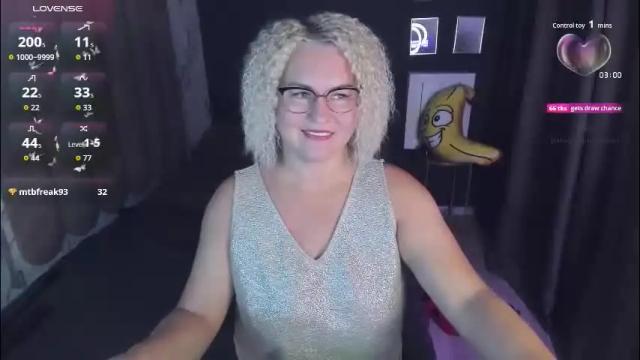 Image 6 of yolanda_kiss Stream on Chaturbate on 1 month ago