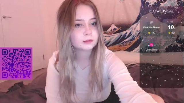 Image 11 of yoliverse Stream on Chaturbate on 1 month ago