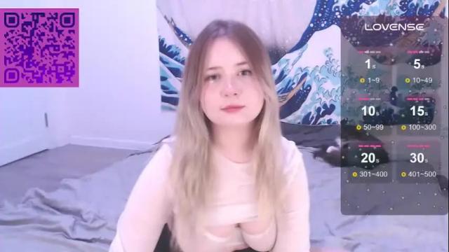Image 12 of yoliverse Stream on Chaturbate on 25 days ago
