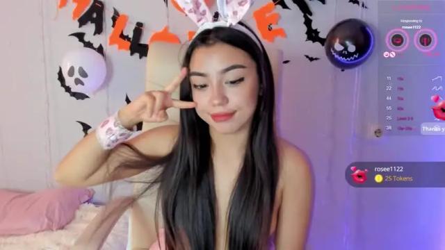 Image 6 of yoouna08 Stream on Chaturbate on 19 months ago