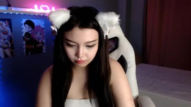 Image 7 of yorunoluna Stream on Chaturbate on 18 months ago
