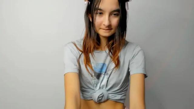 Image 7 of you_berry Stream on Chaturbate on 13 months ago