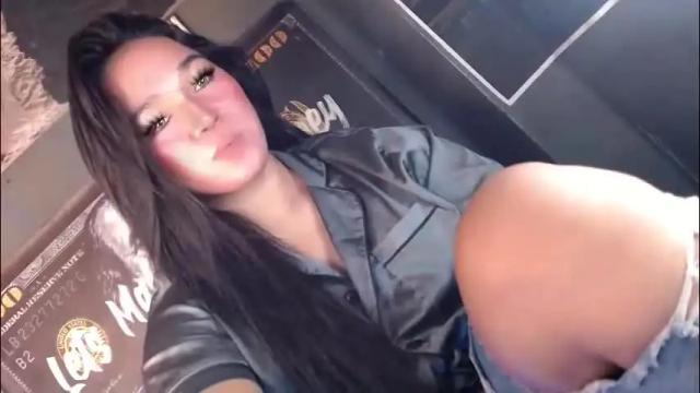 Image 8 of you_should_try Stream on Chaturbate on 1 month ago