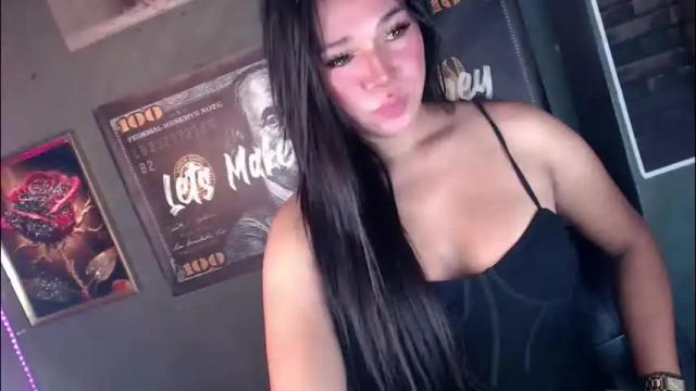 Image 6 of you_should_try Stream on Chaturbate on 22 days ago