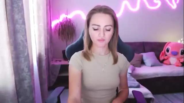Image 4 of youdreamm Stream on Chaturbate on 16 days ago