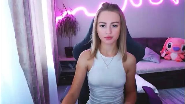 Image 6 of youdreamm Stream on Chaturbate on 4 months ago