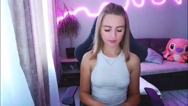 Image 7 of youdreamm Stream on Chaturbate on 4 months ago