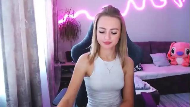 Image 6 of youdreamm Stream on Chaturbate on 4 months ago