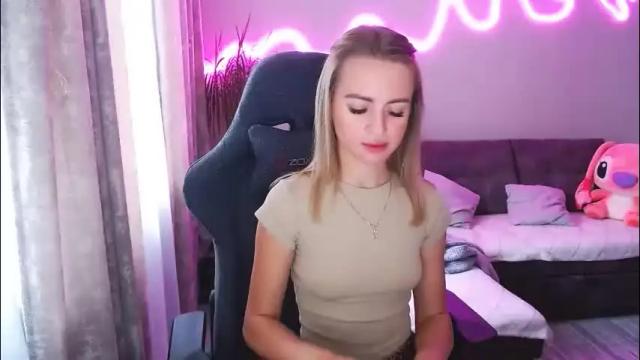 Image 2 of youdreamm Stream on Chaturbate on 2 months ago