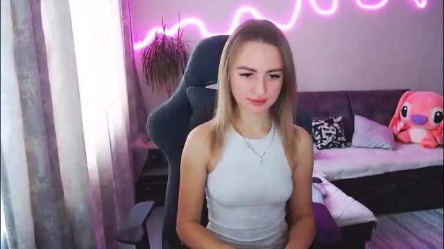 Image 2 of youdreamm Stream on Chaturbate on 2 months ago