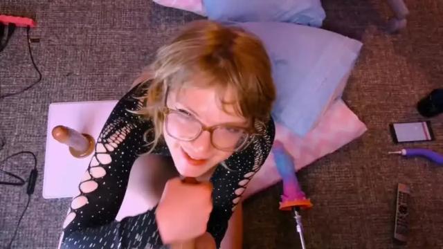 Thumbnail 3, youfoundme_clover's Stream at Chaturbate, 16 months ago