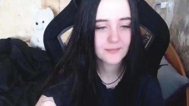 Image 3 of your_8a8y Stream on Chaturbate on 14 months ago