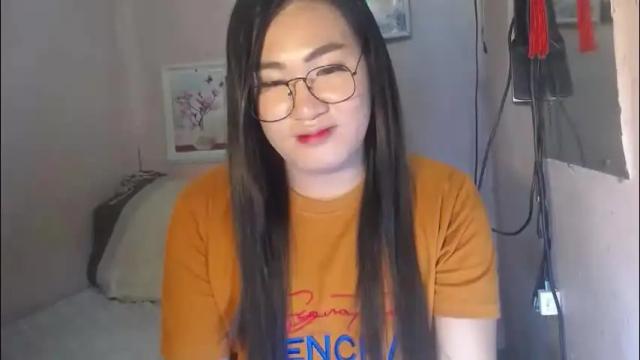 Image 11 of your_bea_trixx Stream on Chaturbate on 1 month ago