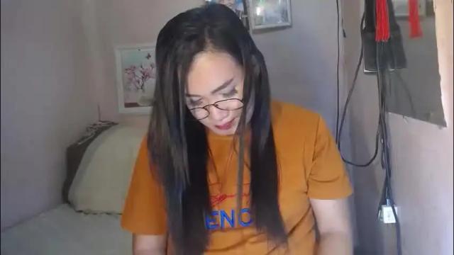 Image 12 of your_bea_trixx Stream on Chaturbate on 1 month ago