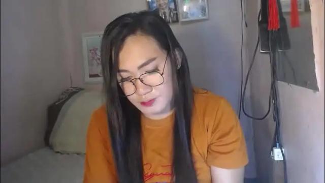 Image 6 of your_bea_trixx Stream on Chaturbate on 1 month ago