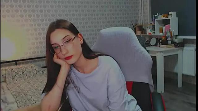 Image 12 of your_best_foxxx Stream on Chaturbate on 21 days ago