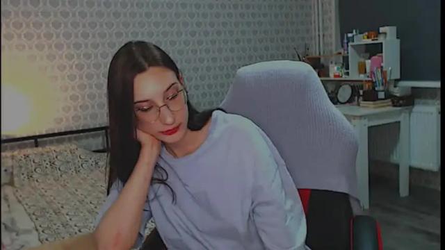 Image 8 of your_best_foxxx Stream on Chaturbate on 21 days ago