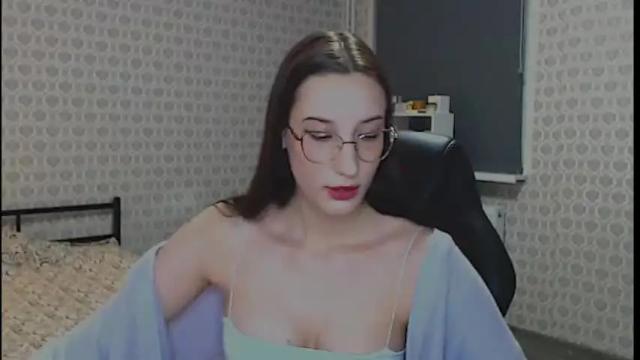 Image 2 of your_best_foxxx Stream on Chaturbate on 20 days ago