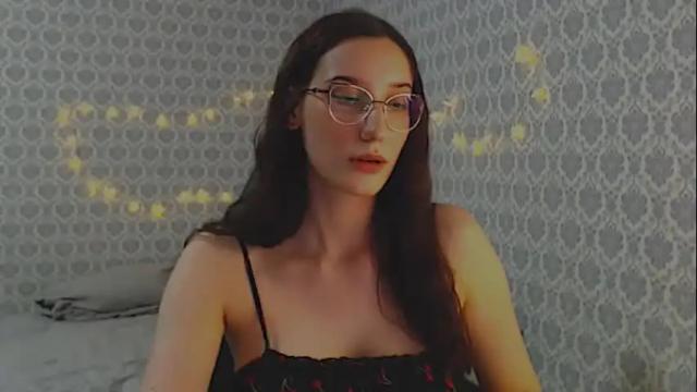 Image 7 of your_best_foxxx Stream on Chaturbate on 13 hours ago