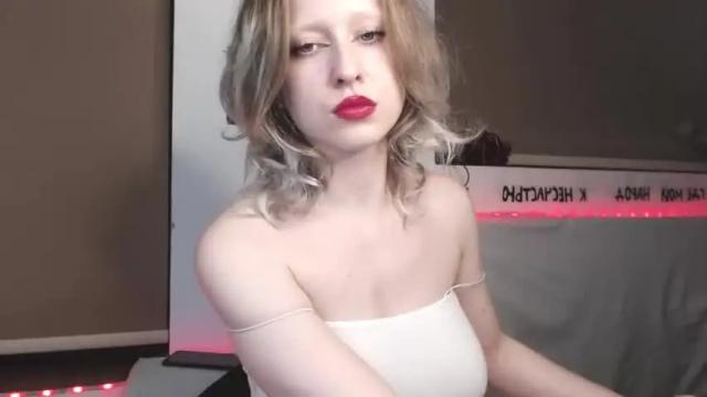 Image 8 of your_coraline Stream on Chaturbate on 16 months ago