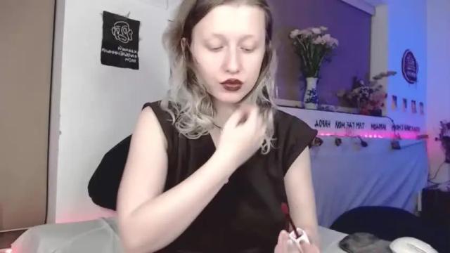 Image 3 of your_coraline Stream on Chaturbate on 14 months ago