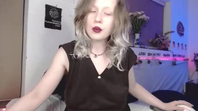 Image 8 of your_coraline Stream on Chaturbate on 14 months ago