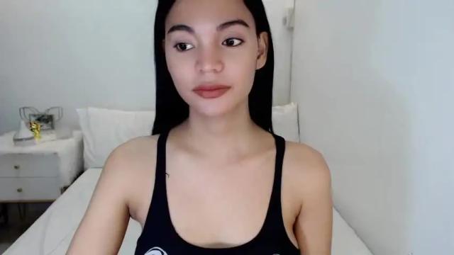 Image 11 of your_fantastic_ts Stream on Chaturbate on 19 months ago