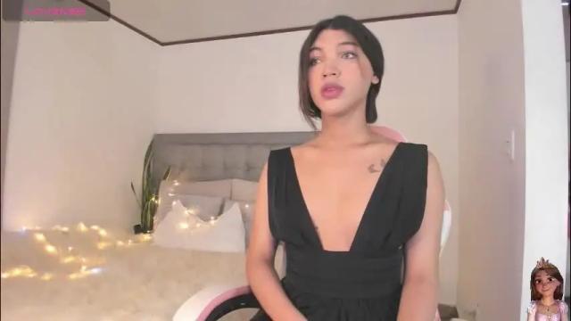 Image 3 of your_favorite_doll_ Stream on Chaturbate on 14 days ago