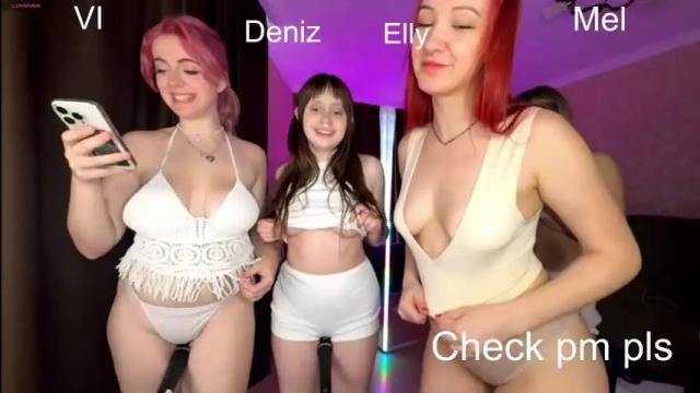 Image 2 of your_favoritegirls Stream on Chaturbate on 14 months ago
