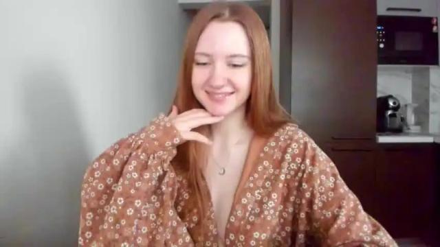 Image 6 of your_girlyalicey Stream on Chaturbate on 13 months ago