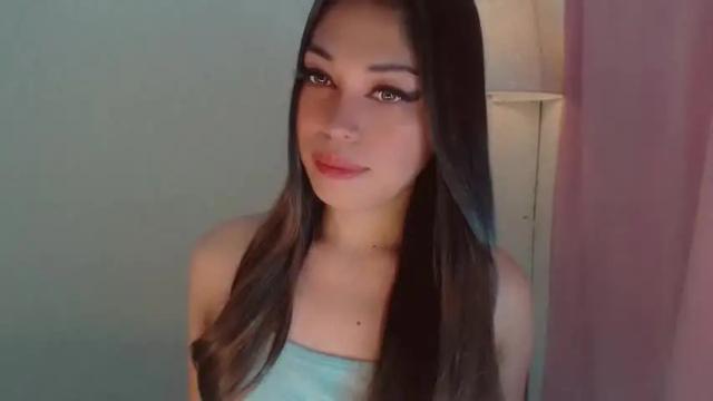 Image 6 of your_gwen22 Stream on Chaturbate on 16 months ago