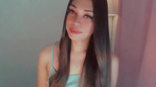 Image 7 of your_gwen22 Stream on Chaturbate on 16 months ago