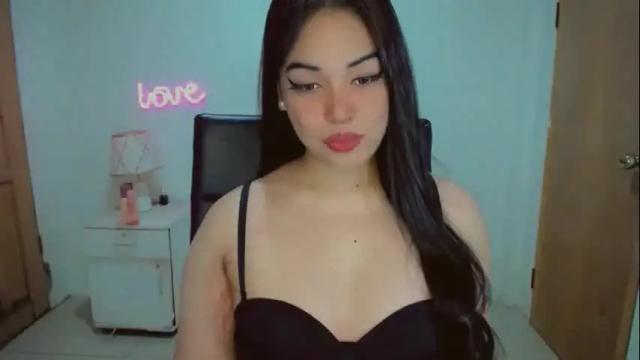 Image 2 of your_gwen22 Stream on Chaturbate on 4 months ago