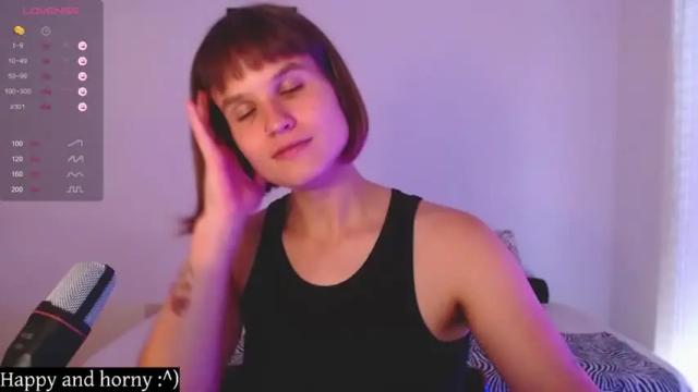 Image 7 of your_hand_in_mine Stream on Chaturbate on 14 months ago
