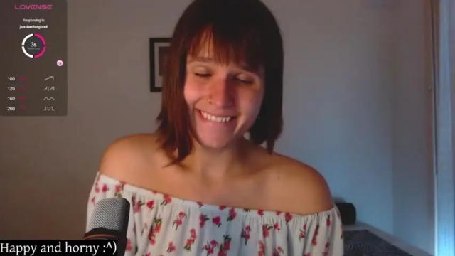 Image 8 of your_hand_in_mine Stream on Chaturbate on 13 months ago