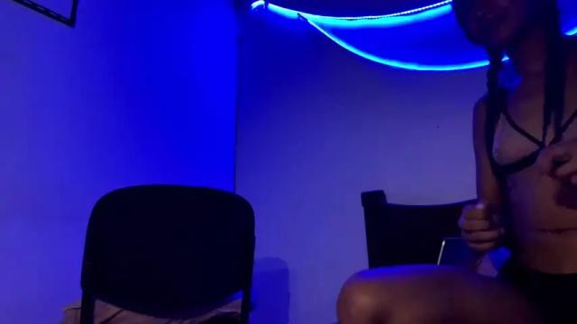 Image 4 of your_hot_fantasy0210 Stream on Chaturbate on 21 months ago