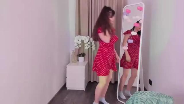 Image 10 of your_julia_ Stream on Chaturbate on 26 months ago