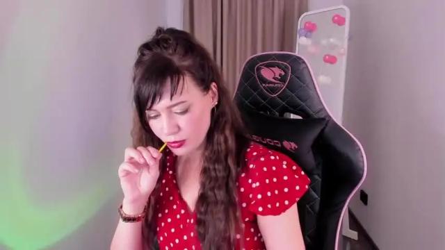 Image 4 of your_julia_ Stream on Chaturbate on 26 months ago