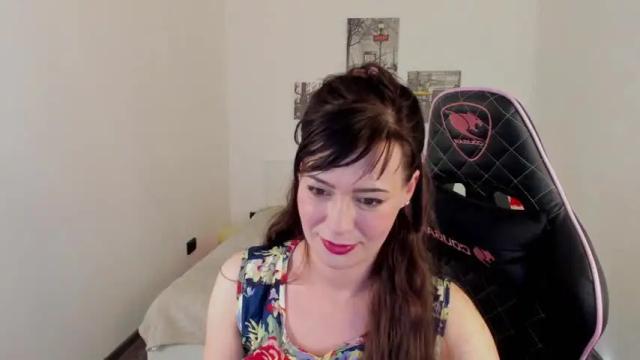 Image 11 of your_julia_ Stream on Chaturbate on 18 months ago
