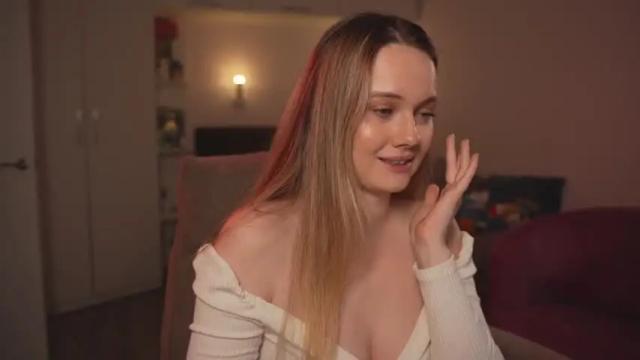 Image 2 of your_kat Stream on Chaturbate on 2 months ago