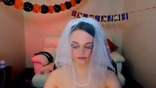 Image 4 of your_lilangel Stream on Chaturbate on 21 months ago