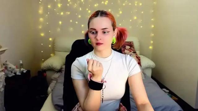 Image 8 of your_lilangel Stream on Chaturbate on 18 months ago