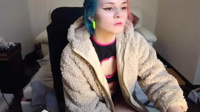 Image 12 of your_lilangel Stream on Chaturbate on 18 months ago