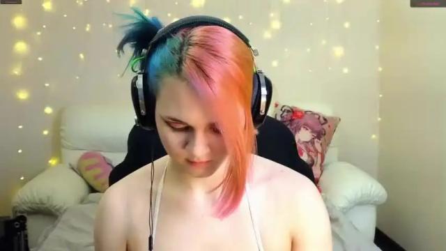 Image 3 of your_lilangel Stream on Chaturbate on 17 months ago
