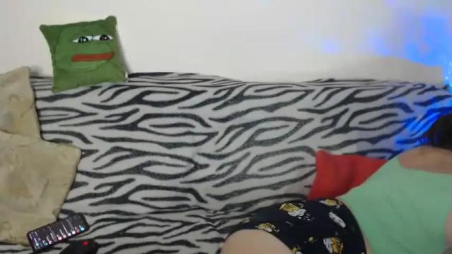 Image 7 of your_little_mom Stream on Chaturbate on 16 months ago
