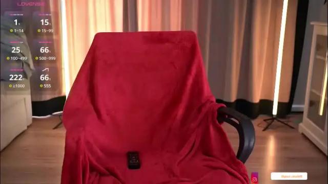 Image 6 of your_nicolett Stream on Chaturbate on 2 months ago