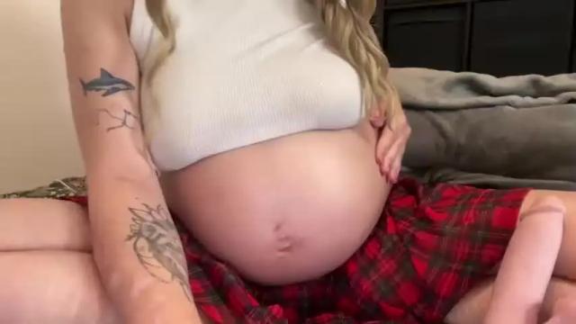 Thumbnail 3, your_pregnant_babe's Stream at Chaturbate, 13 months ago